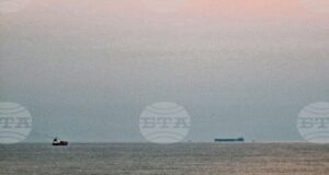 Танкерът "Кайрос" вече се намира в Бургаския залив