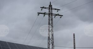 Токът за бизнеса утре поевтинява с 15 процента, сочат данните на БНЕБ