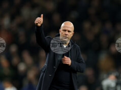 Треньорът на Ливърпул Арне Слот е доволен от формата на нападателя Юго Екитике