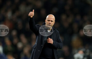 Треньорът на Ливърпул Арне Слот е доволен от формата на нападателя Юго Екитике