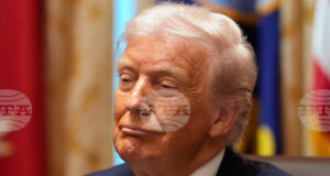 Тръмп обяви пакет от субсидии за 12 милиарда долара за американските фермери, които са тежко засегнати от търговската война с Китай