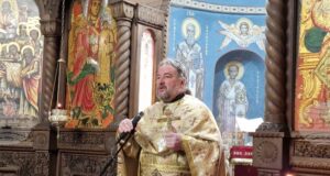 Тялото ни е храм, за който трябва да се грижим по правилен начин, каза отец Бисер Христов в храма „Св. Успение Богородично“ в Търговище