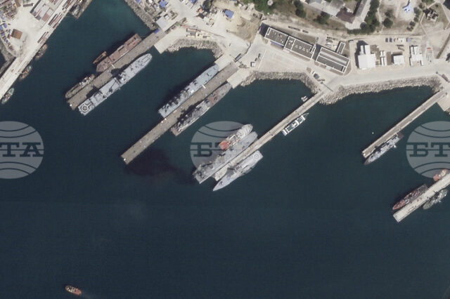 Украйна порази в първата атака с подводни дронове руска подводница Украйна порази в първата атака с подводни дронове руска подводница в пристанище Новоросийск