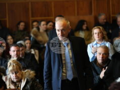 Учебните програми са твърде амбициозни и възпрепятстват учениците да учат с разбиране, каза пред учители в Якоруда министър Красимир Вълчев