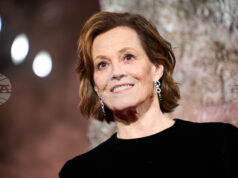 Филмът „Аватар“ е превърнал холивудската звезда Сигорни Уийвър е професионален плувец Филмът „Аватар“ е превърнал холивудската звезда Сигорни Уийвър е професионален плувец