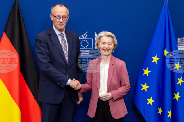 Фон дер Лайен и Мерц заявиха, че са провели "конструктивни" разговори с белгийския премиер Де Вевер за замразените руски активи