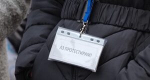 Цената на арогантността е прекалено висока: Как властта наказа младите медици