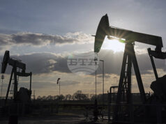 Цените на петрола са напът към най-резкия си годишен спад от 2020 г.