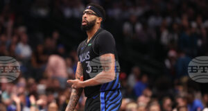 Центърът на Далас Антъни Дейвис ще пропусне няколко мача заради контузия