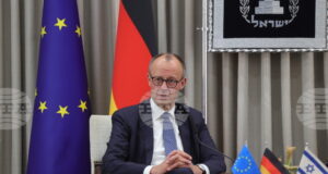 Ще запазим жив спомена за ужасяващото престъпление на Холокоста, заяви Мерц при посещението си на мемориалния комплекс "Яд Вашем"