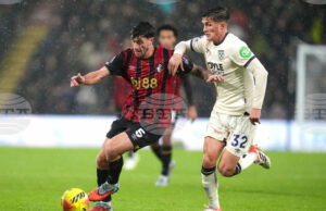 Ювентус и Барселона следят Маркос Сенеси