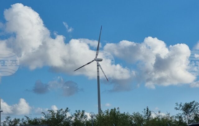 Вятърната енергия осигури 25 на сто от електричеството в Европа през изминалото денонощие