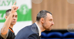 "Много труден мач за нас", каза след загубата от Черно море Тича треньорът на Балкан Васил Христов