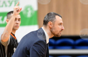 "Много труден мач за нас", каза след загубата от Черно море Тича треньорът на Балкан Васил Христов