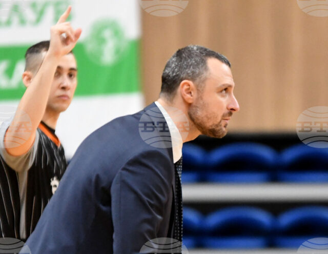 "Много труден мач за нас", каза след загубата от Черно море Тича треньорът на Балкан Васил Христов