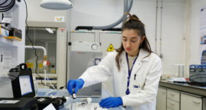 Администрацията на президента на САЩ Доналд Тръмп не може да намалява финансирането за научни изследвания, постанови съд