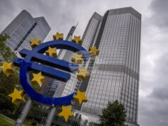 Ако еврото продължава да поскъпва спрямо долара, може да се наложи ЕЦБ да обмисли ново намаление на лихвите, заяви австрийският централен банкер