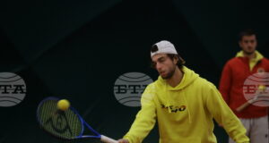 Андреев отпадна на четвъртфиналите на турнир по тенис в Маракеш