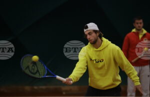 Андреев отпадна на четвъртфиналите на турнир по тенис в Маракеш