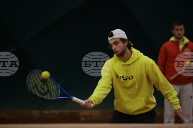 Андреев отпадна на четвъртфиналите на турнир по тенис в Маракеш