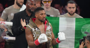 Антъни Джошуа е изписан от болница след автомобилна катастрофа в Нигерия