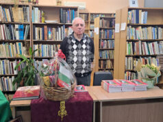 Асен Дипчев, правнукът на Райна Княгиня, представи в Панагюрище преиздадената си стихосбирка „Вода и Кръв“