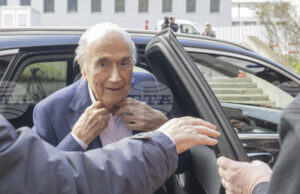 Бившият президент на ФИФА Сеп Блатер се присъедини към призивите за бойкот на мачовете в САЩ от световното първенство