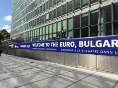 България в еврозоната: Икономически възможности и очаквания според световните медии "България, добре дошла в еврозоната!"