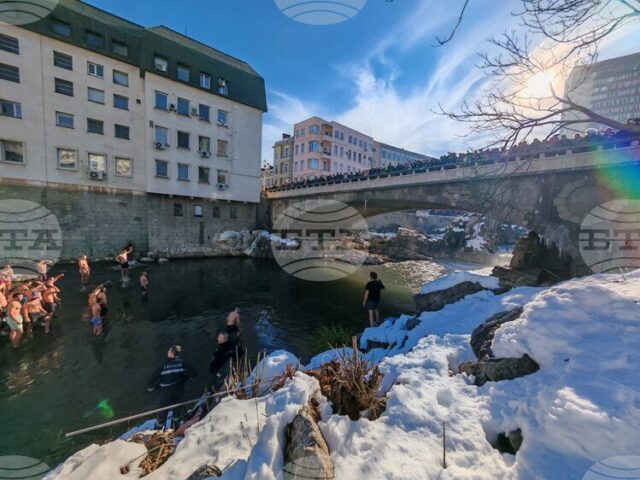 В Габрово богоявленският кръст ще бъде хвърлен във водите на река Янтра