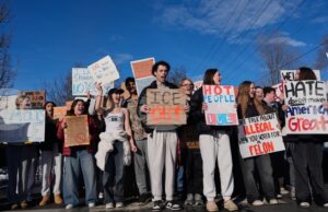 В САЩ бе арестувана жена, организирала протест, прекъснал литургия в църква в Минесота