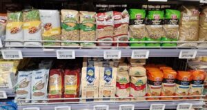 В хипермаркети, магазини и аптеки в Шумен клиентите пазаруват в левове и евро, установи репортерска проверка на БТА