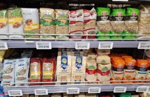 В хипермаркети, магазини и аптеки в Шумен клиентите пазаруват в левове и евро В хипермаркети, магазини и аптеки в Шумен клиентите пазаруват в левове и евро, установи репортерска проверка на БТА