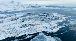 Великобритания обсъжда с други членове на НАТО как да се противопоставят на Русия и Китай в Арктика