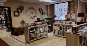 Виртуалните посещения във Варненската библиотека вече са повече от физическите, показват данните за 2025 г.