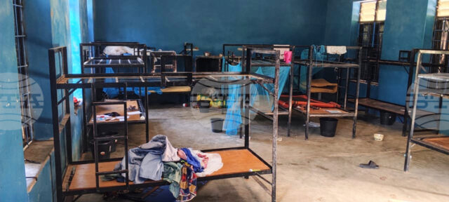 Въоръжени мъже нахлуха в село в Северна Нигерия, убивайки най-малко 30 души