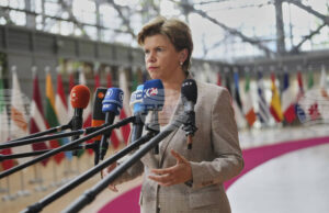 Германският външен министър призова в Латвия за по-строги мерки срещу руския "сенчест флот"