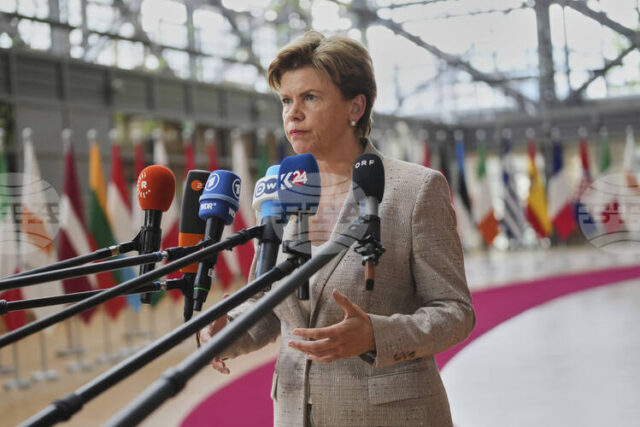 Германският външен министър призова в Латвия за по-строги мерки срещу руския "сенчест флот"