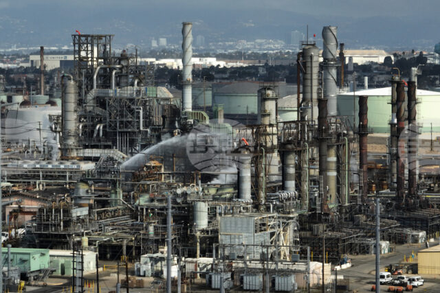 Главният прокурор на щата Мичиган заведе дело срещу петролни компании Главният прокурор на щата Мичиган заведе дело срещу петролни компании заради ограничаване на конкуренцията от ВЕИ