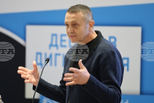 Гражданската активност е ключ към по-силна демокрация в България, коментира за БТА изпълнителният директор на Националната мрежа за децата Георги Богданов