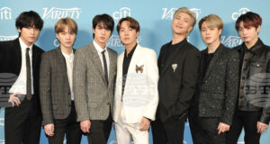 Група Би Ти Ес обяви първото си световно турне, след като изпълнителите отбиха задължителната военна служба