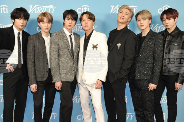 Група Би Ти Ес обяви първото си световно турне, след като изпълнителите отбиха задължителната военна служба