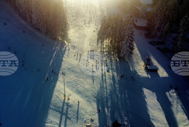 Добри са условията за туризъм в планините, но температурите са ниски, съобщиха от ПСС на БЧК