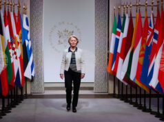 ЕС и Великобритания се ангажират да подкрепят суверенитета на Дания и Гренландия, заяви Фон дер Лайен