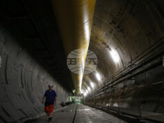 Европейски нюзрум: Забавянията и повишените разходи хвърлят сянка върху мегапроектите на ЕС за по-голяма транспортна свързаност