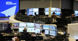 Европейските борси затвориха в преобладаващо отрицателна територия в края на седмица, преминала под знака на форума в Давос