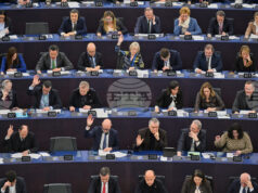 Европейският парламент замрази ратифицирането на търговското споразумение между ЕС и САЩ