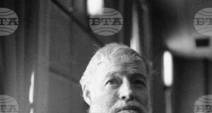 Екземпляр на „Старецът и морето“ с последното ръкописно посвещение на Хемингуей бе предаден на Нобеловия музей в Стокхолм