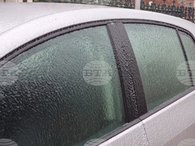 Жълт код за поледици за София, Перник и Монтана издаде за утре Националният институт по метеорология и хидрология