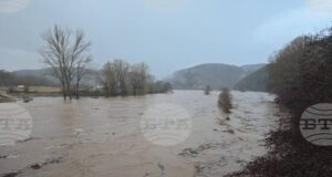 Заради обилните валежи е залята помпената станция в Крумовград, в село Гривка дъждът е отнесъл път