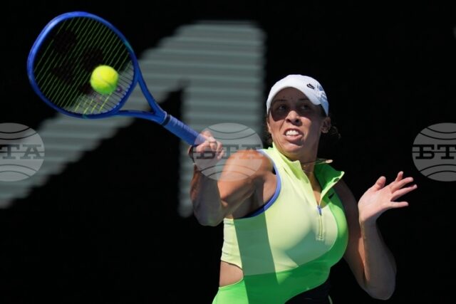 Защитаващата титлата си от Откритото първенство на Австралия по тенис Мадисън Кийс се класира за четвъртия кръг, надделявайки над Каролина Плишкова